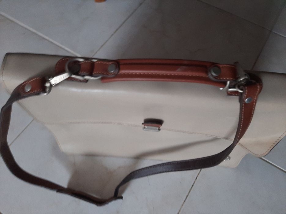 Malas tipo executivo sensonite 42- 32-10 impecaveis