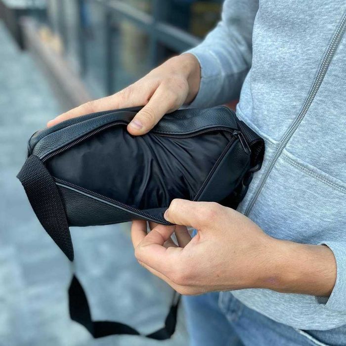 Кожаная качественная бананка. Мужская, черная сумка из кожи.