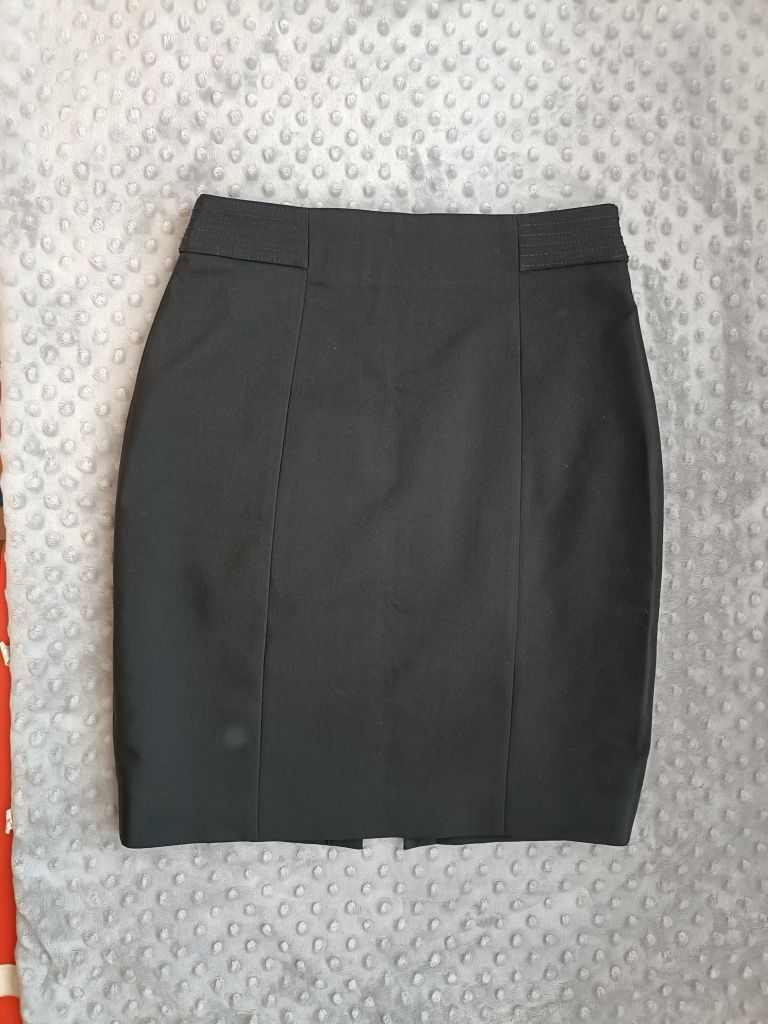 Czarna spódnica ołówkowa wizytowa roz M 38 H&M
