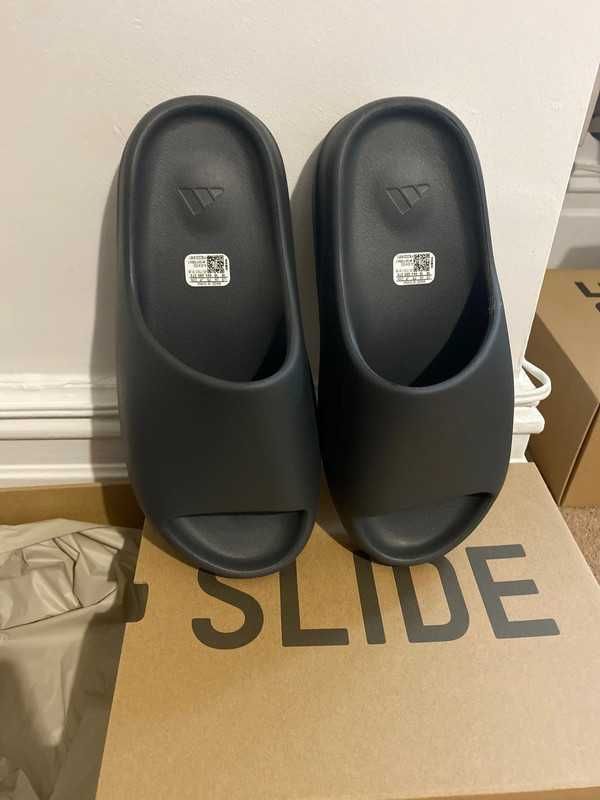 klapki adidasYeezy Slide Onyx Moda Z pudełkiem rozmiar.41