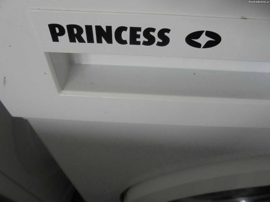 Maquina lavar - PRINCESS 8 kg. / Com garantia / Òtimo estado