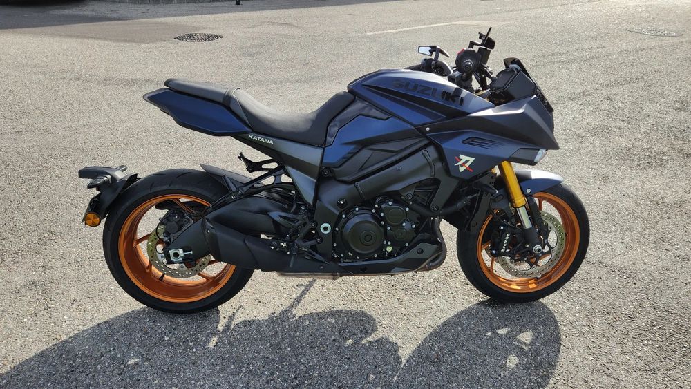 Suzuki Katana