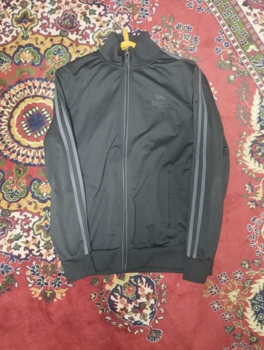 Продам Олимпийку Lonsdale