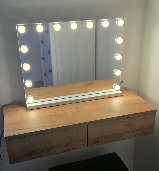 Toaletka z lustrem led