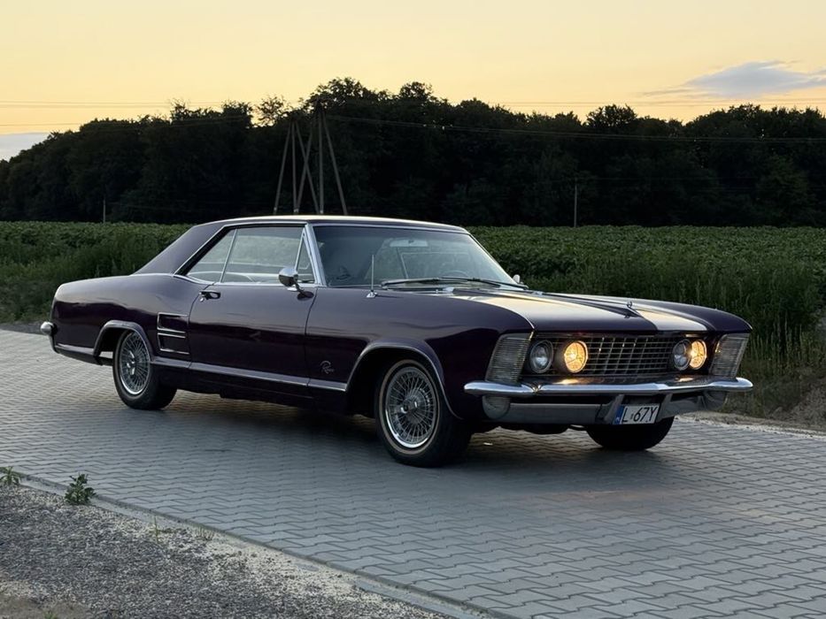 1964 Buick Riviera 465 WildCat 7.0 L V8.