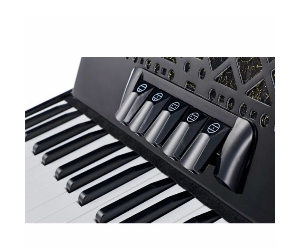 Acordeão Startone 72 preto MKII, como novo