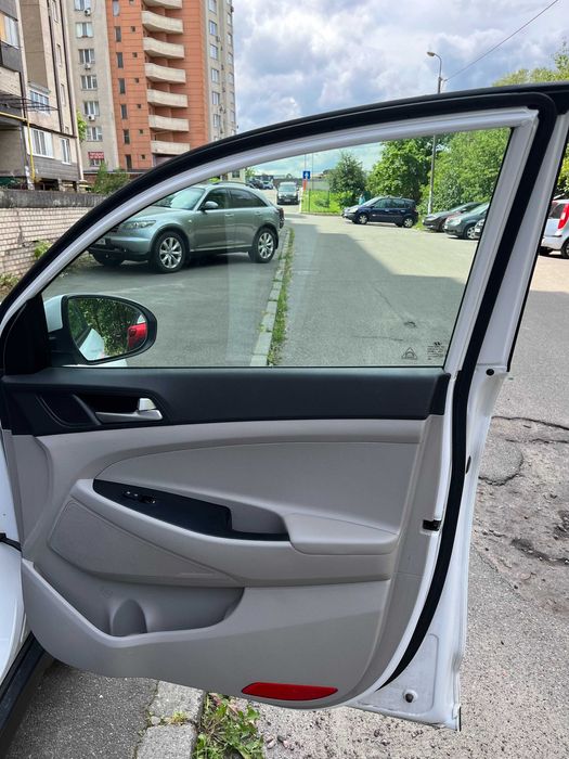 Продам Hyundai Tucson 2019, 2.0 GDI, автомат, полный привод