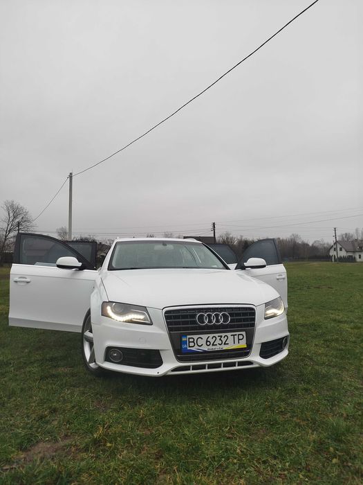 Ауді Audi В8 універсал бензин