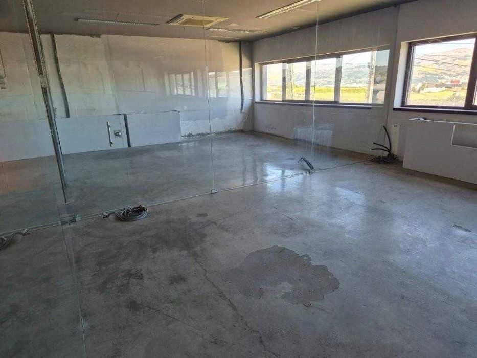 Armazém industrial Constantim Vila Real Novidade!!!