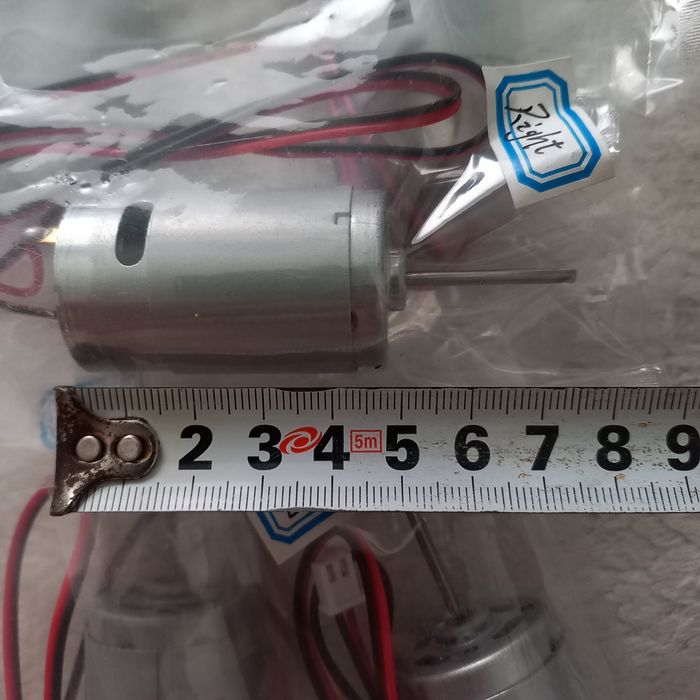 Двигатель Мотор . карповий кораблик .Запчастини до кораблика.