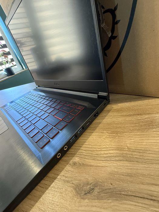 Laptop MSI GF63 15.6 8GB/512GB Intel Core i5 RTX 3050