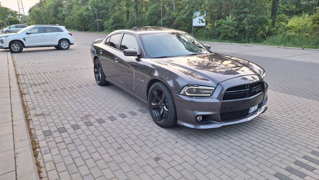 Dodge Charger RT, 5.7 V8, HEMI, super stan
