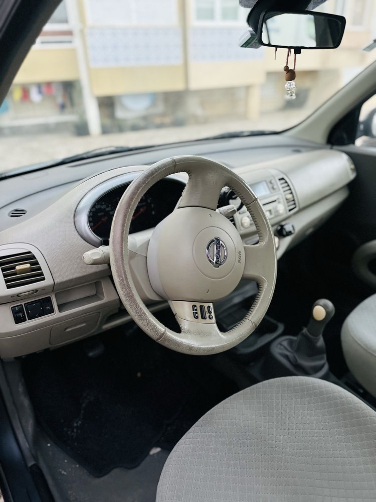 Nissan micra/gasolina