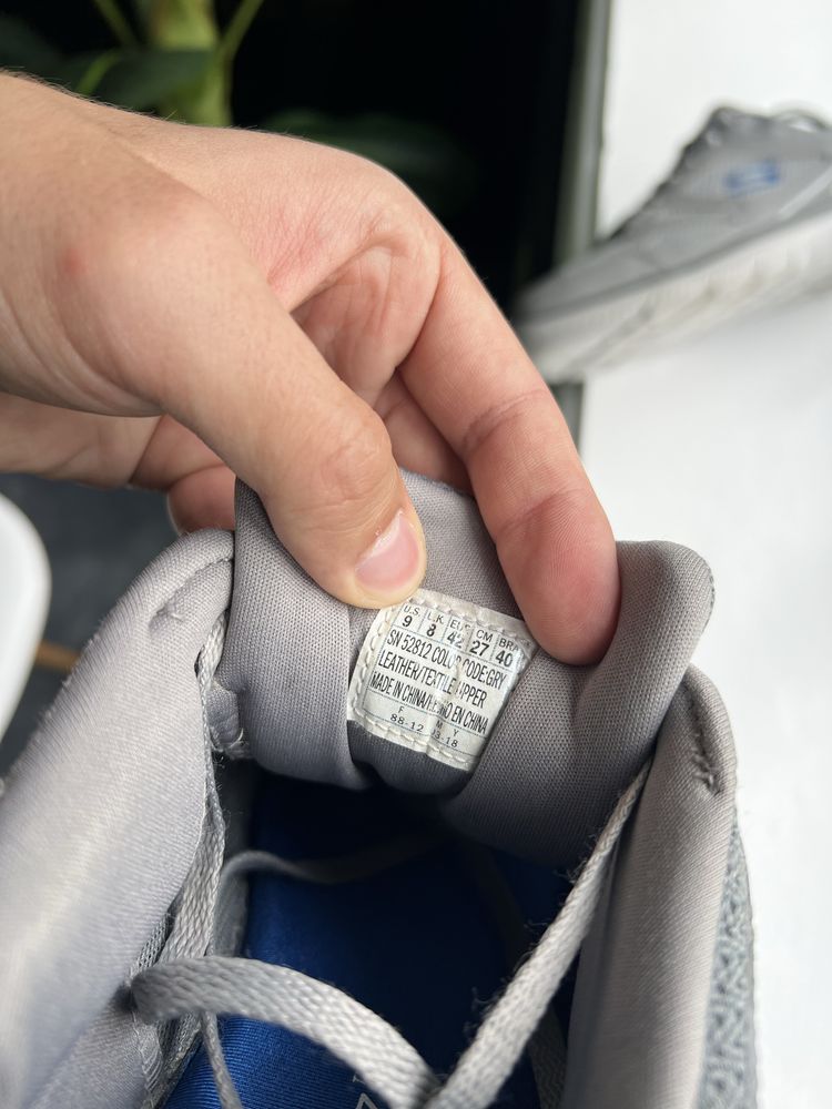 Оригінал! Чоловічі кросівки Skechers 42 розмір (27 см устілка)
