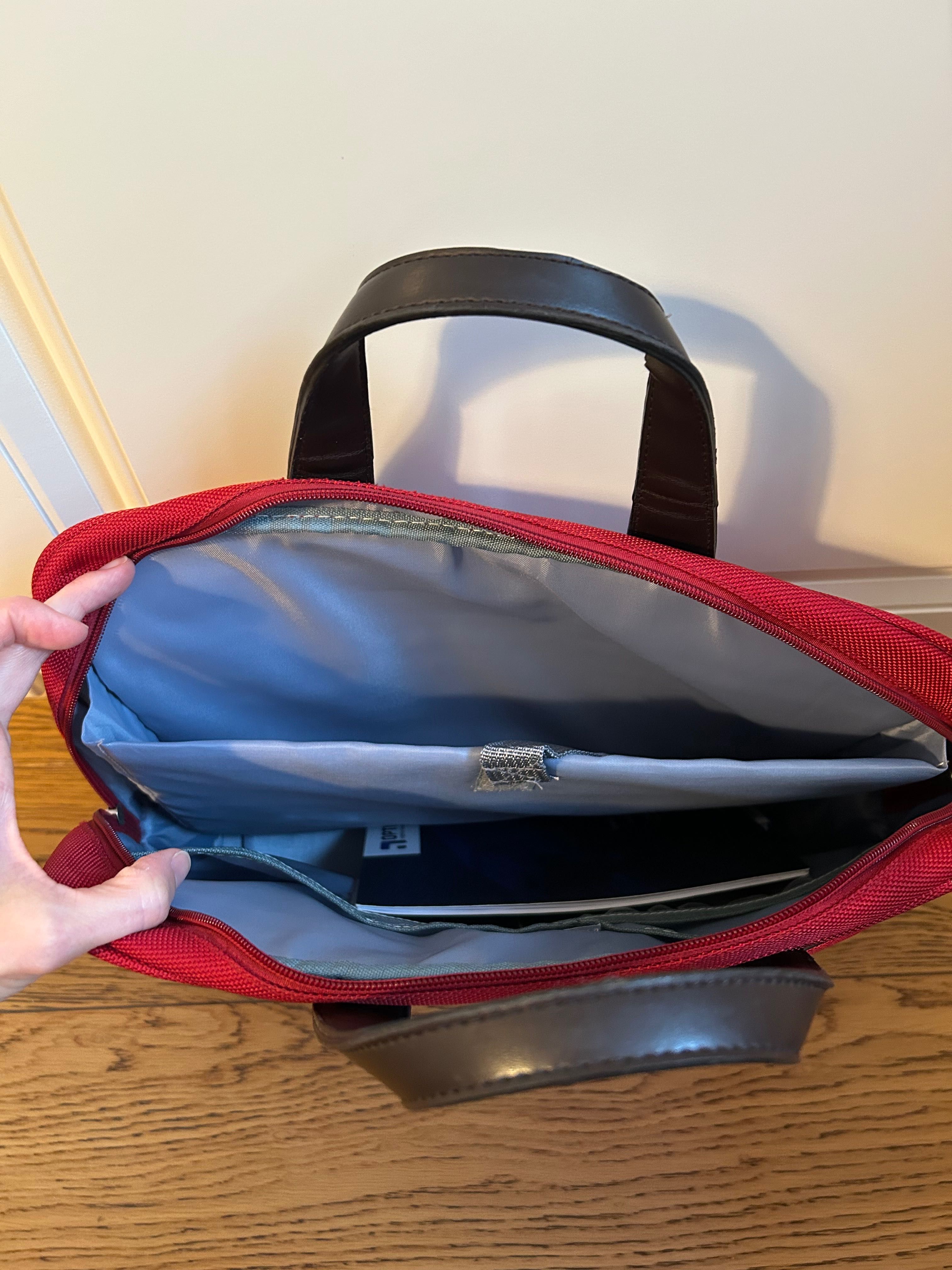 Torba na laptopa czerwona
