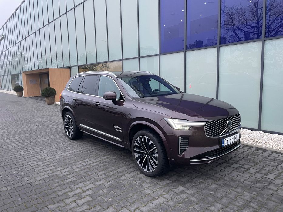 Volvo XC 90 Volvo XC90 B5 AWD Mild Hybrid (250 + 14KM) Plus Bright - DEMO