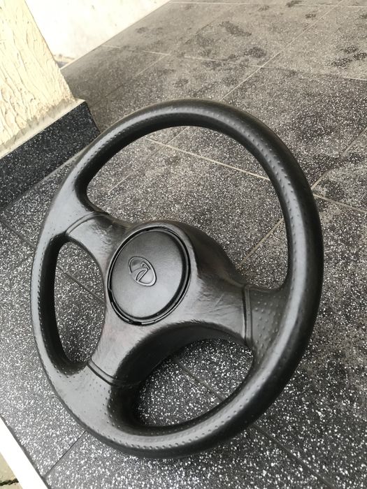 Продаю руль ваз 2107 оригинал