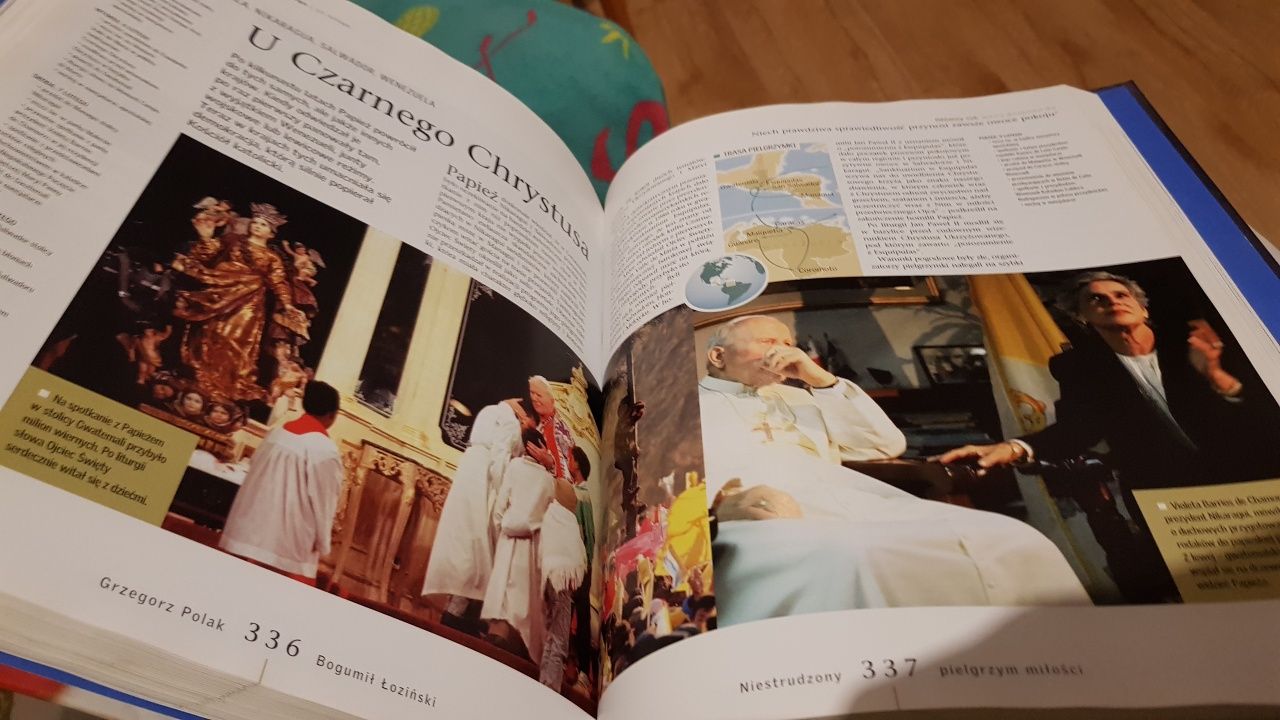 Książka Niestrudzony Pielgrzym Miłości  o Papieżu