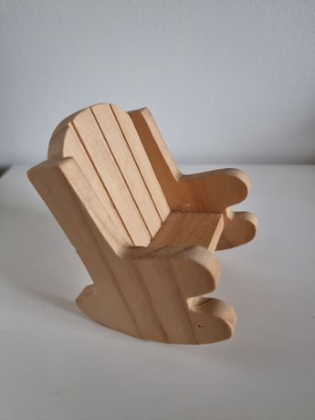 Fotel bujany drewniany do domku dla lalek myszek maileg