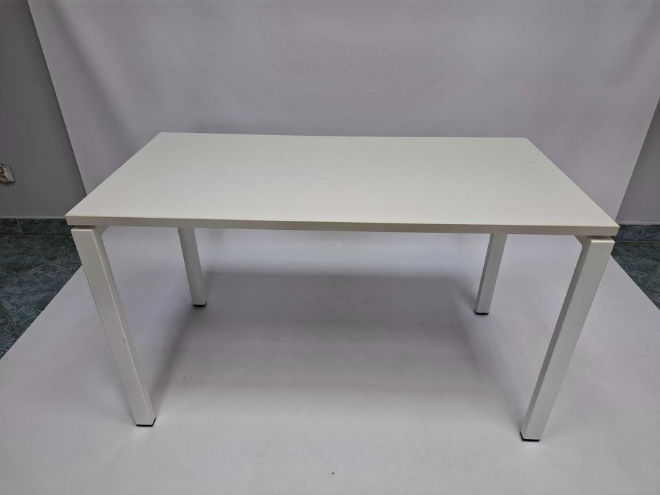 Biurko proste Haworth 120x60 białe
