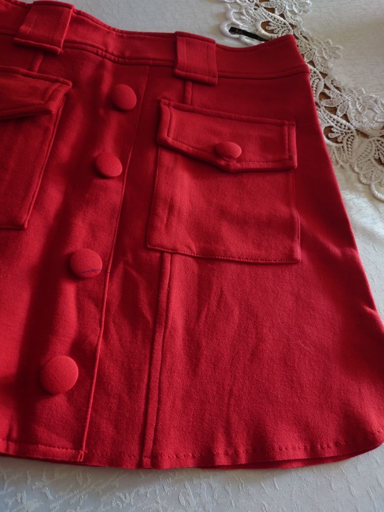 Spódnica czerwona
