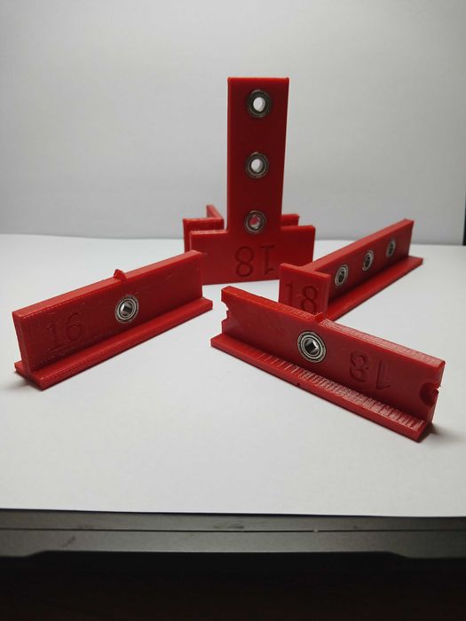 Универсальный мебельный кондуктор