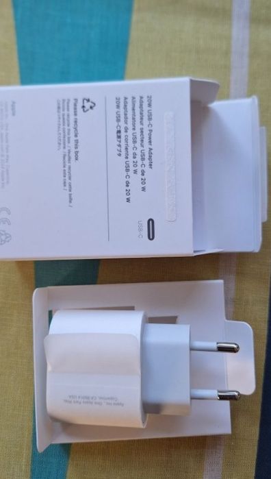 Новый оригинпльный блок адаптер для зарядки Apple iphone typeC USB