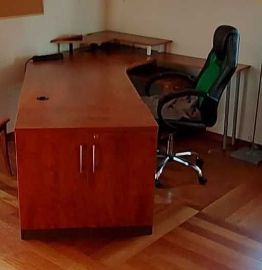 biurko gabinetowe duże z nadstawką