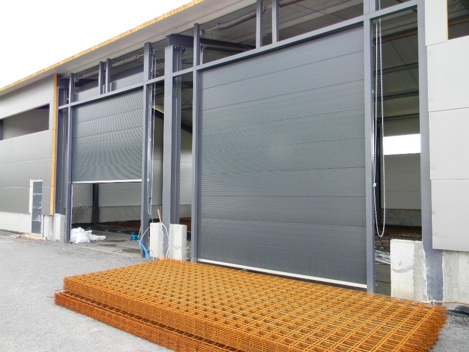 Brama segmentowa garażowa - przemysłowa 295 cm x 225 cm