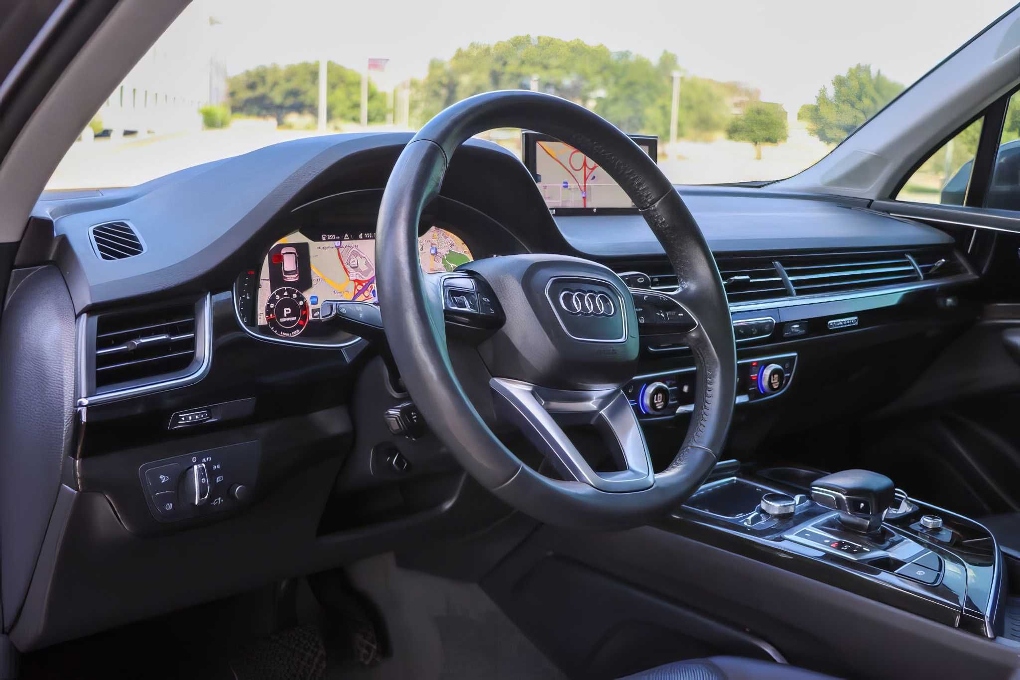 2019 Audi Q7 55 TFSI quattro Premium Plus