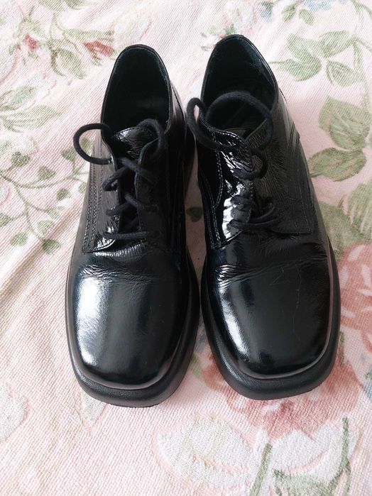 Туфлі на дівчинку