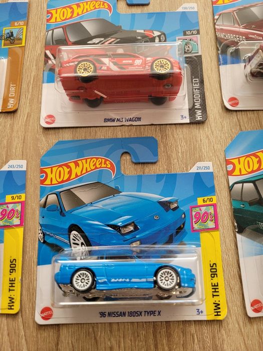 Hotwheels samochody nowe