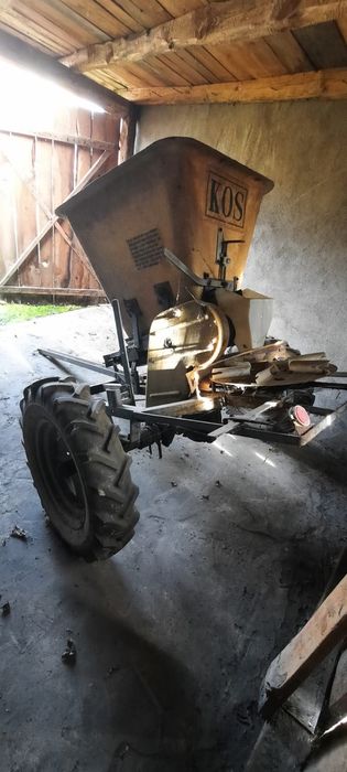 Rozsiewacz do nawozu KOS