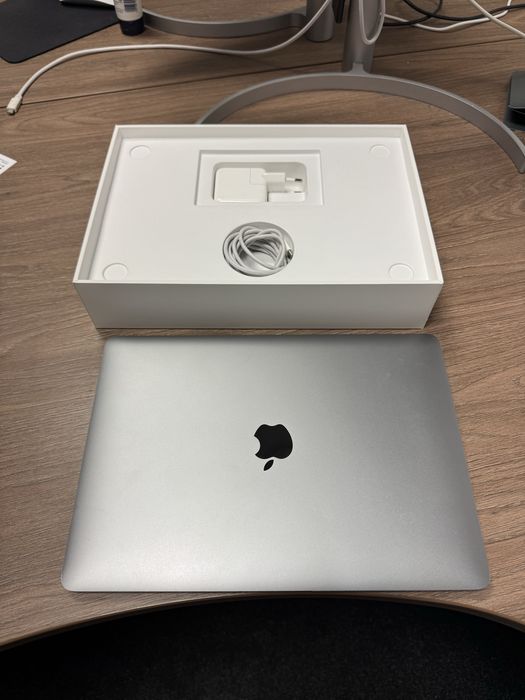 Makbook Air 13" A1932