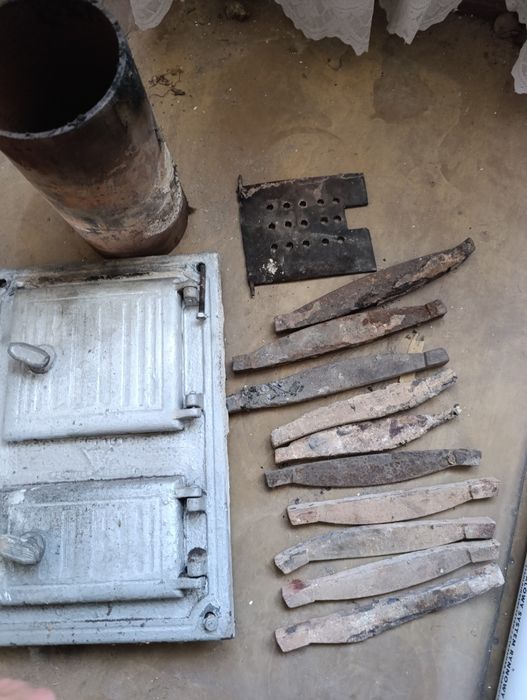 Stare drzwi żeliwne i ruszt od kaflaka komplet