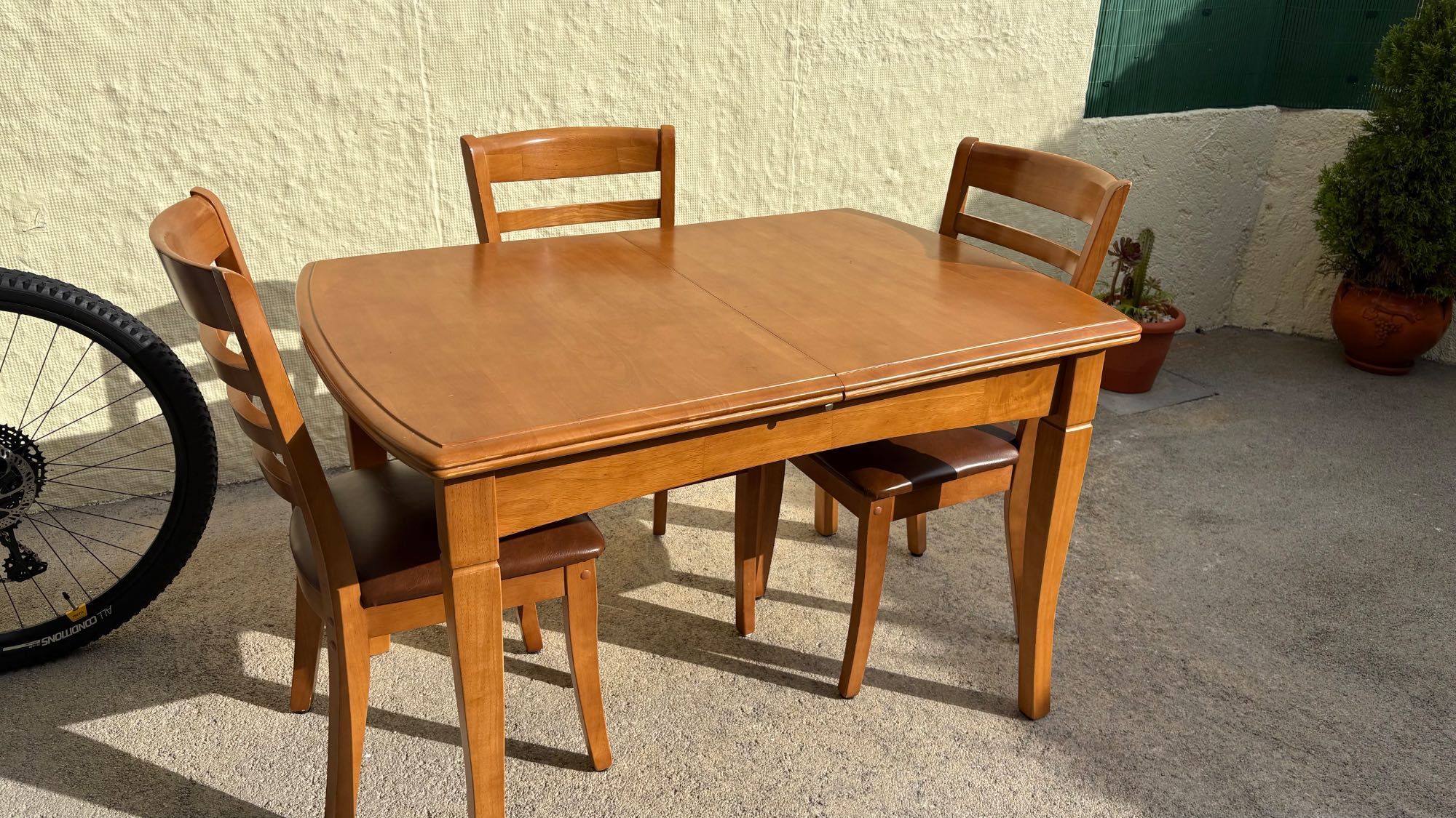 Mesa de cozinha extensível