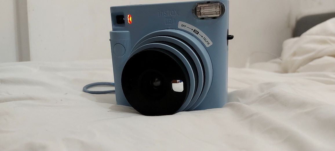 Polaroid instax square SQ1