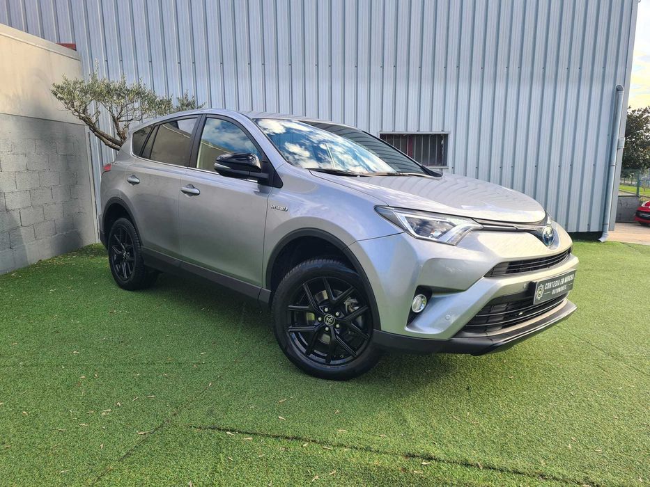 Toyota Rav 4 2.5 Hybrid Pure Dark 4x2 APENAS 68.000 km