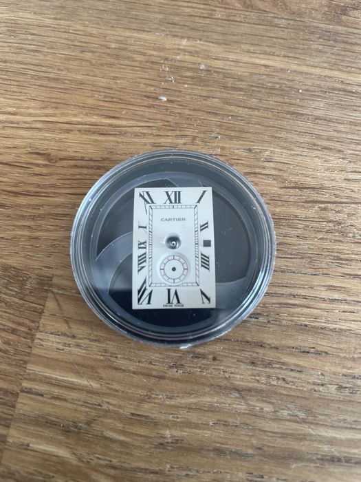 Cartier - tarcza Tank