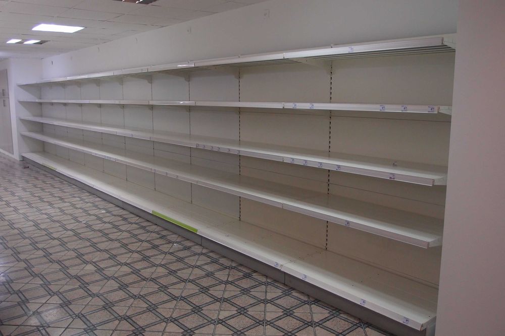 Regał regały Otto Kind przyścienne sklepowe białe metalowe