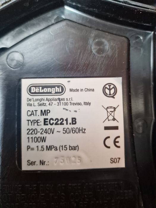 Ekspres do kawy DeLonghi ec221.b