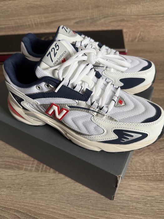 кросівки унісекс  New Balance 725V1 39,5 розмір,  устілка 24,5см