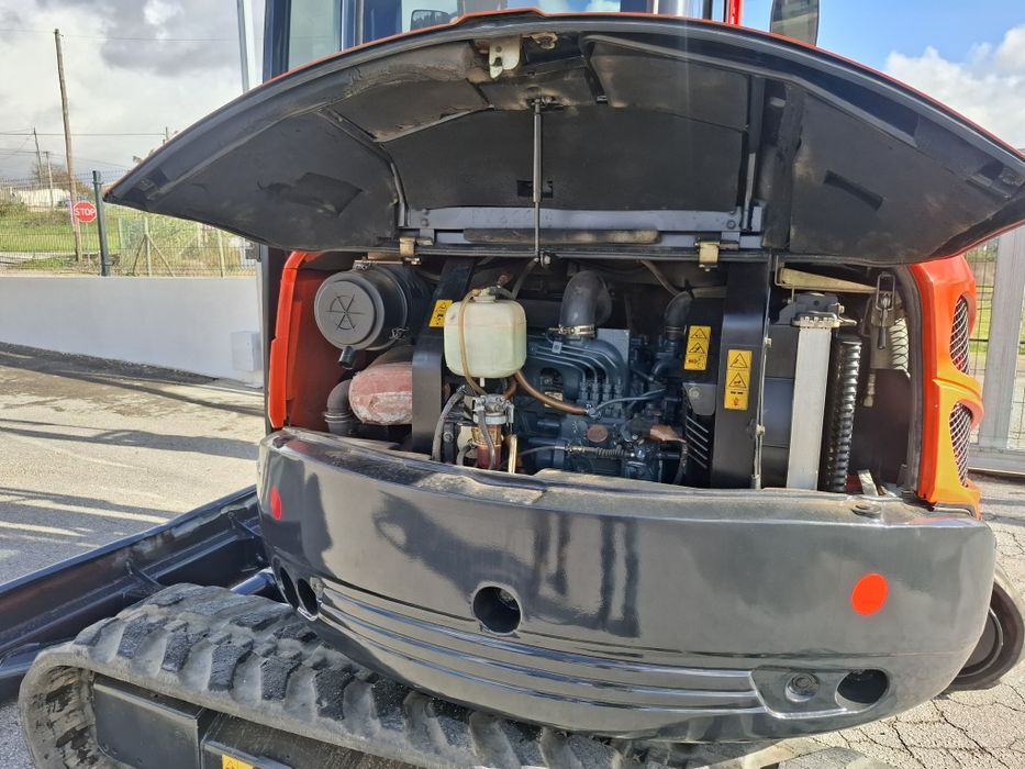 Mini giratória kubota U50