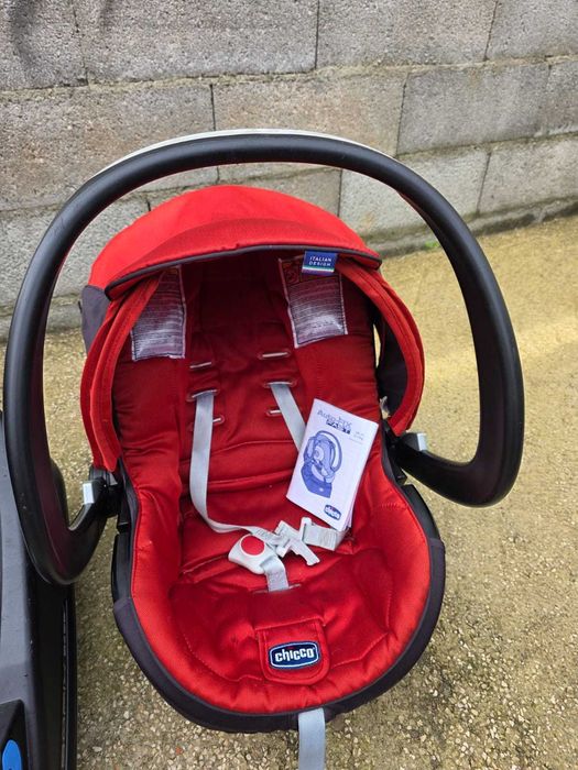 Kit Completo Chicco - Carrinho, Base Isofix, Ovo e Acessórios