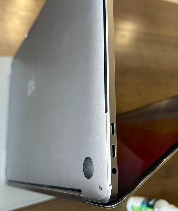 Macbook Pro 15 2018 i7, 32 gb, 512 gb