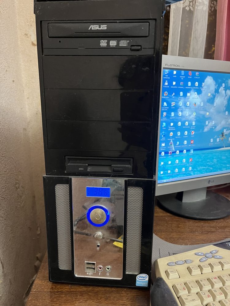 Продам системний блок Pentium 4, і монітор LG