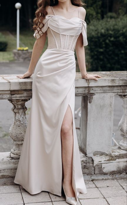 Випускна вечірня сукня