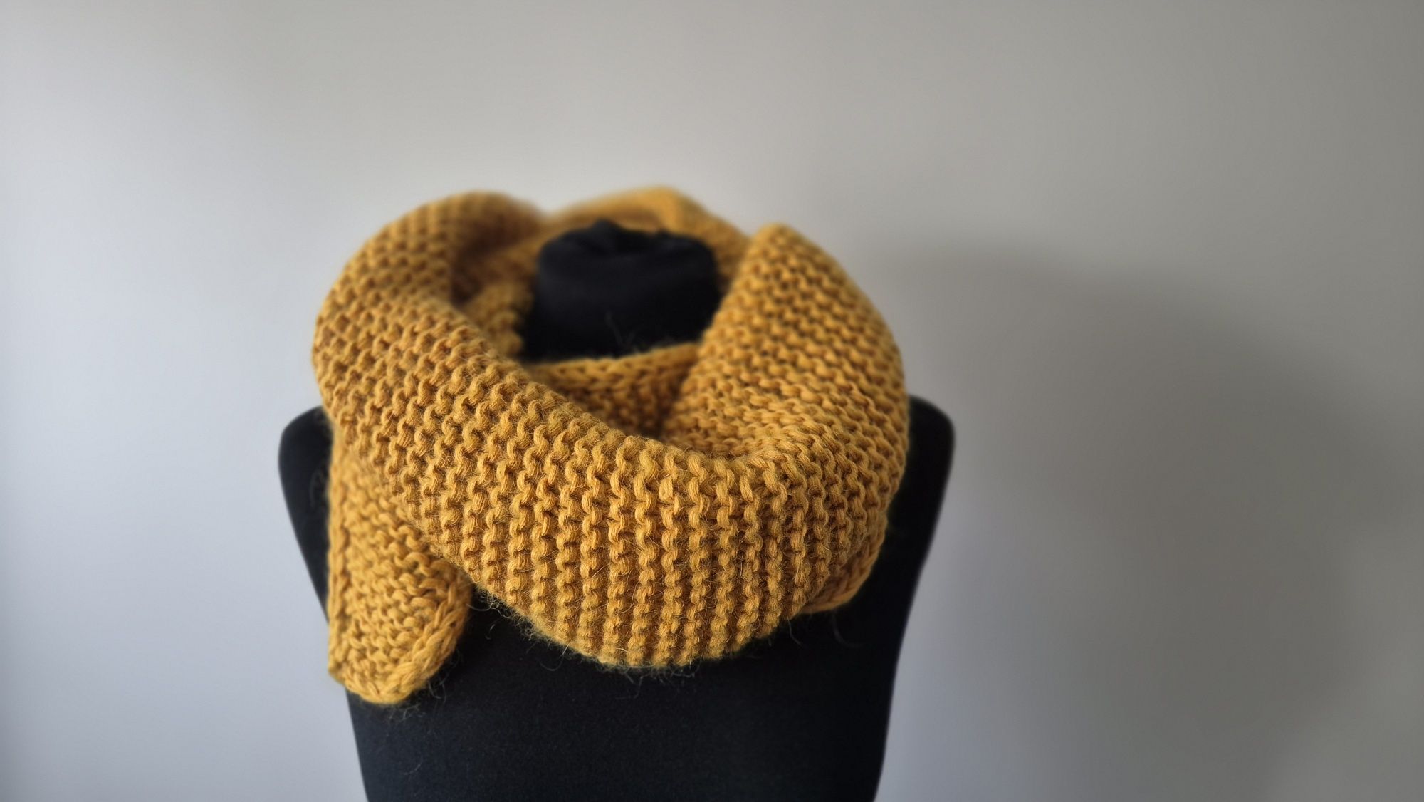 Chusta na drutach handmade