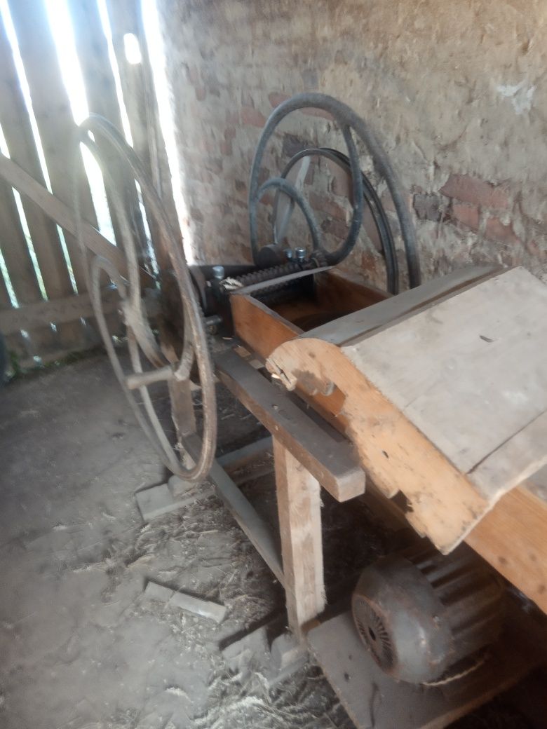 Продається січкарня велика