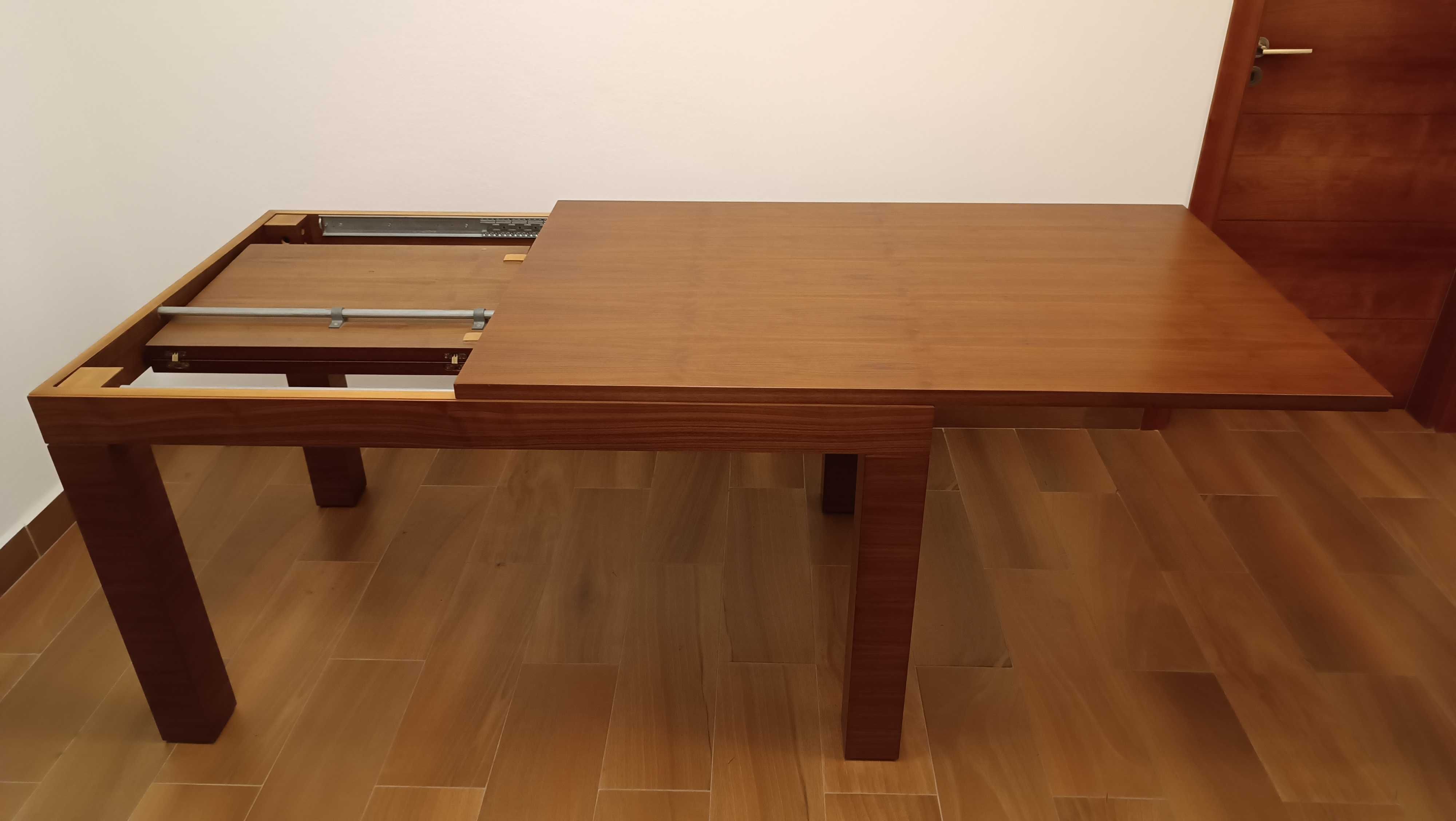 Mesa de Jantar sala - Nogueira
